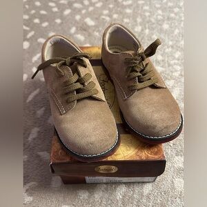 BRAND NEW Footmates Bucky